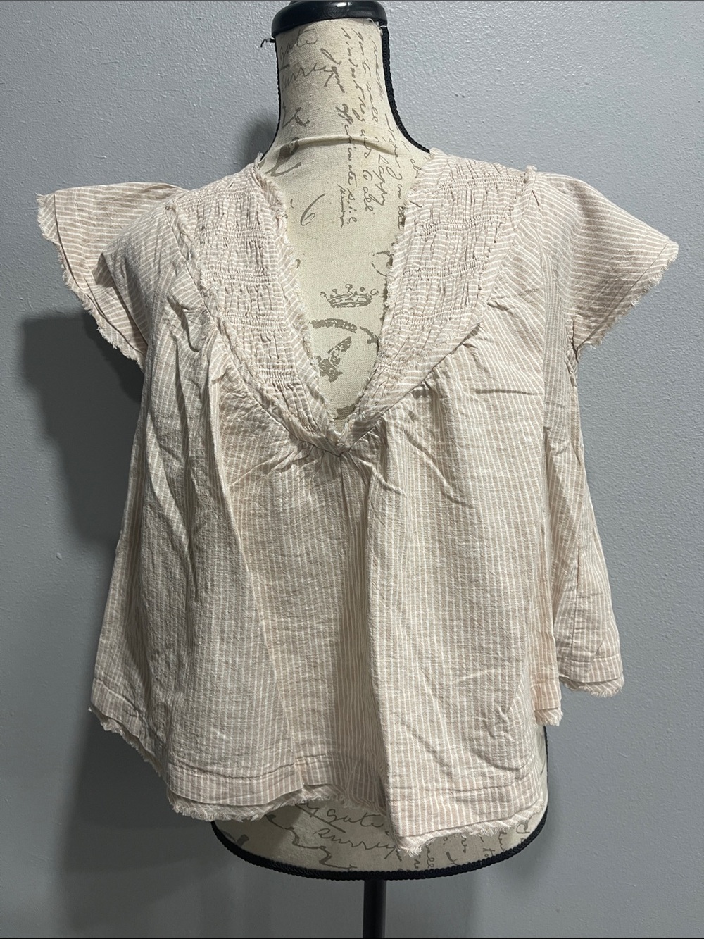 Anthropologie Light Pink Striped Women's V-Neck Flutter Sleeve Top